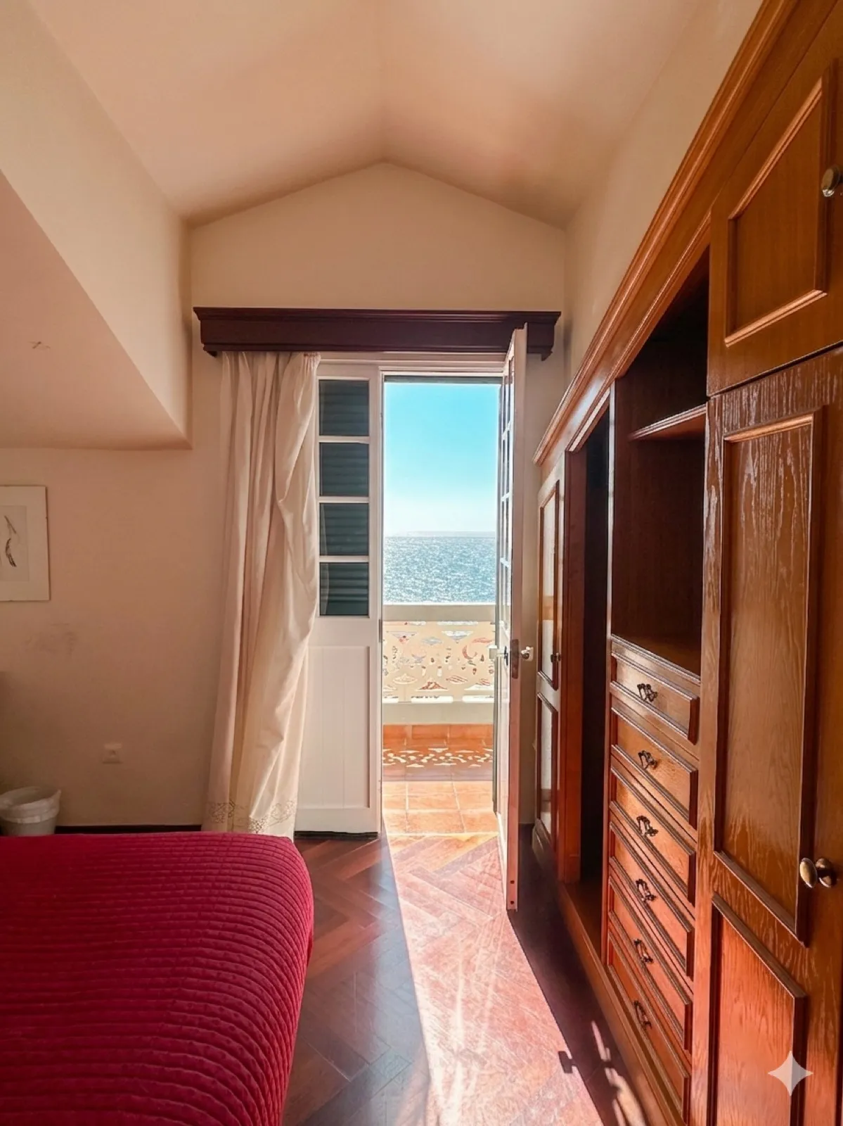 Bucatini room